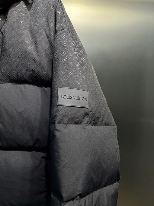 ルイヴィトン 新作エンボスダウンジャケット