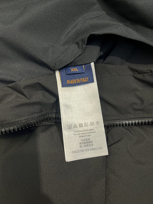 ルイヴィトン 新作エンボスダウンジャケット