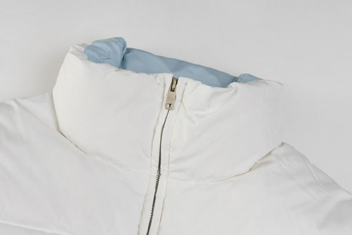 プラダ 新作レディースショートスタンドカラーダウンジャケット