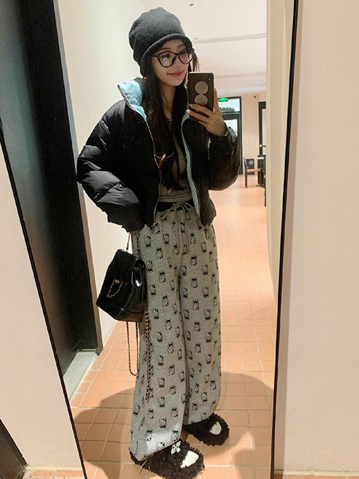 プラダ 新作レディースショートスタンドカラーダウンジャケット