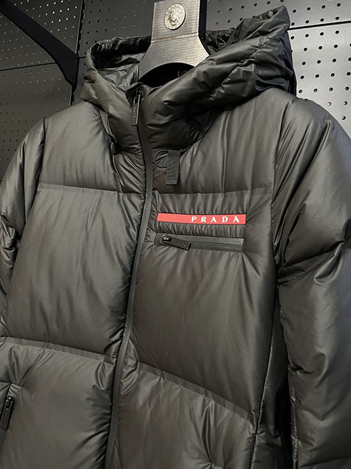 プラダ ロングパファージャケット