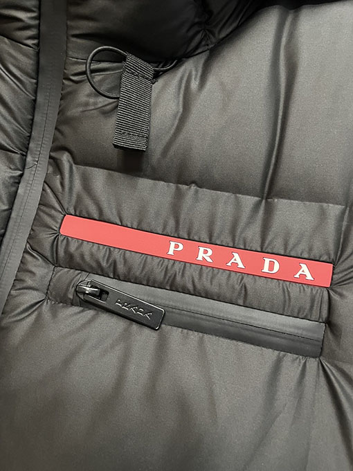 プラダ ロングパファージャケット