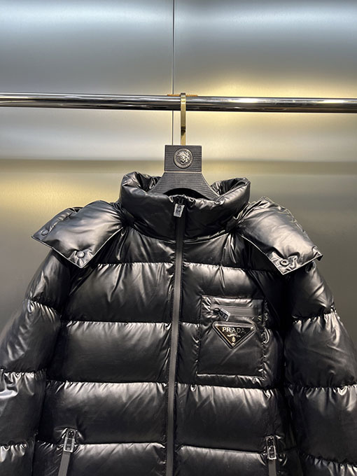 プラダコピー ハイテクヒートシールダウンジャケット