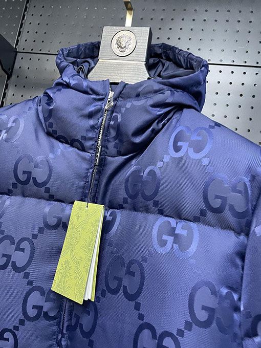 グッチ 公式サイト限定ダブルGジャカードフードダウンジャケット