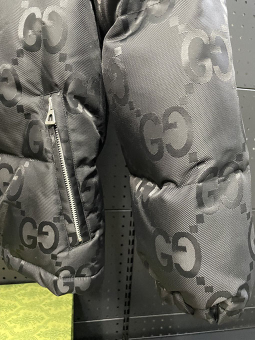 グッチ 公式サイト限定ダブルGジャカードフードダウンジャケット