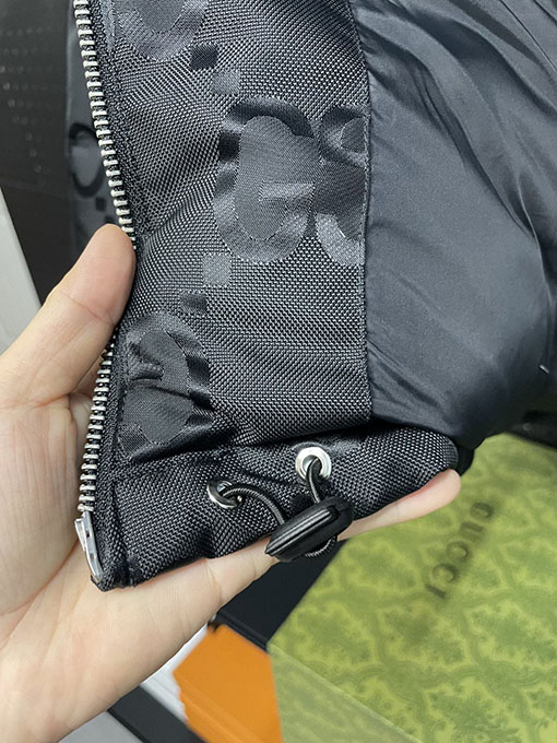 グッチ 公式サイト限定ダブルGジャカードフードダウンジャケット