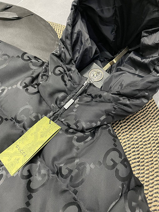 グッチ 公式サイト限定ダブルGジャカードフードダウンジャケット