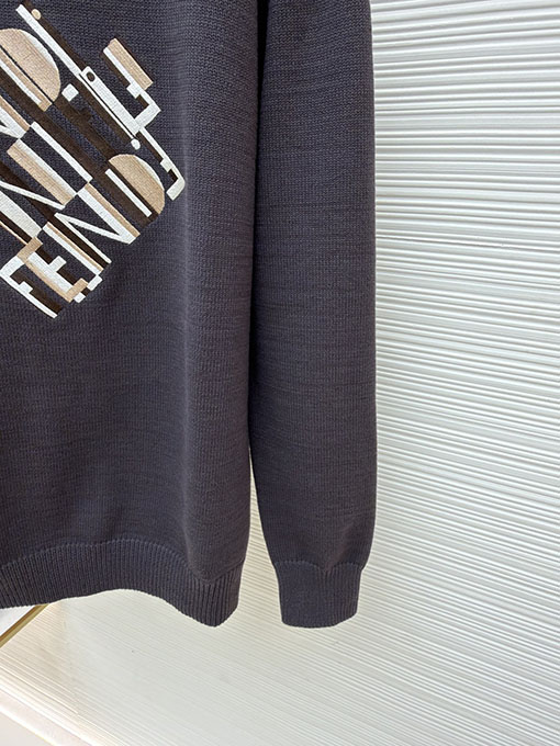 フェンディスーパーコピー 刺繍ロゴニットプルオーバー