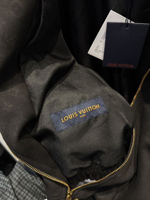 ルイヴィトン エンボスレザーミニエアプレーンジャケット