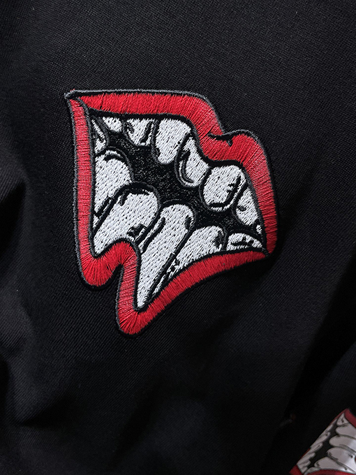 クロムハーツスーパーコピー Matty Boy レッドリップス クロス柄 レザー刺繍 長袖シャツ