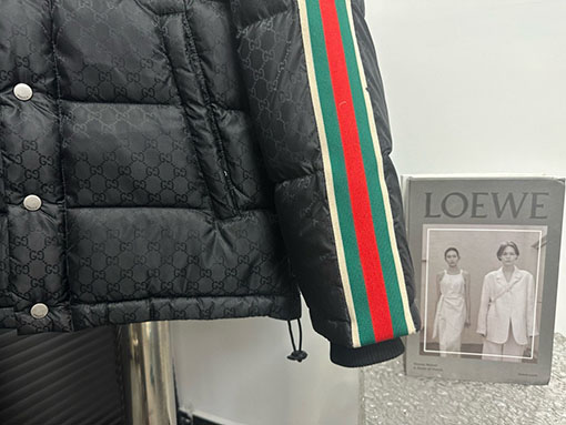 グッチ カラーブロックパッチワークウェビングダウンジャケット