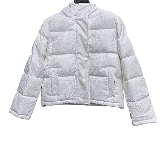 フェンディスーパーコピー FFダークパターンジャカードダウンジャケット