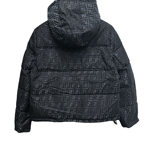 フェンディスーパーコピー FFダークパターンジャカードダウンジャケット