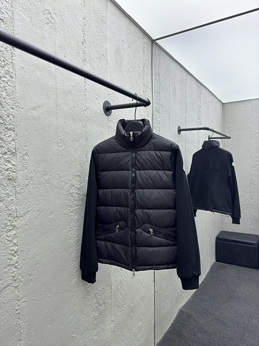 モンクレール 新作スタンドカラーパッチワークダウンジャケット