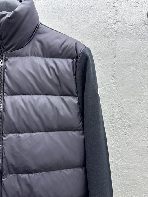 モンクレール 新作スタンドカラーパッチワークダウンジャケット