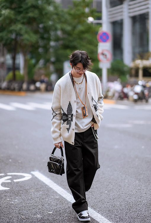 ルイヴィトン インターシャニットカーディガン