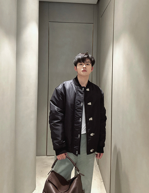 ロエベスーパーコピー ナイロンキルティングジャケット