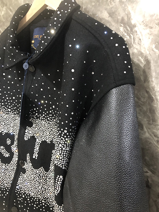 ルイヴィトンコピー ホットフィックスラインストーンアップリケ刺繍ベースボールジャケット