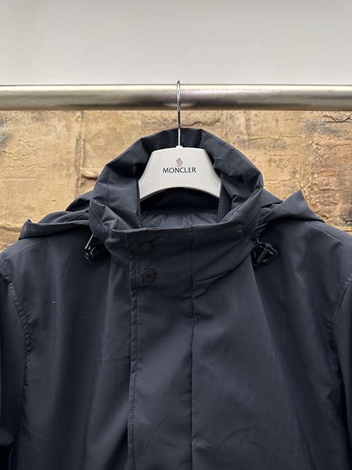 モンクレールスーパーコピー 新しい取り外し可能なツーピースダウンジャケット