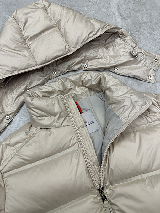 モンクレール 新しいクラシックキルティングダウンジャケット