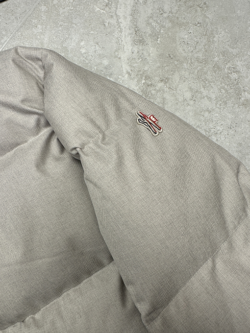 モンクレール 高級スキーダウンジャケット