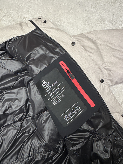 モンクレール 高級スキーダウンジャケット