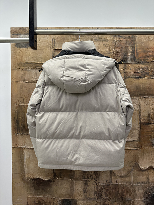 モンクレール 高級スキーダウンジャケット