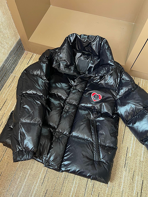 モンクレールコピー ショート丈カップルスタンドカラーダウンジャケット