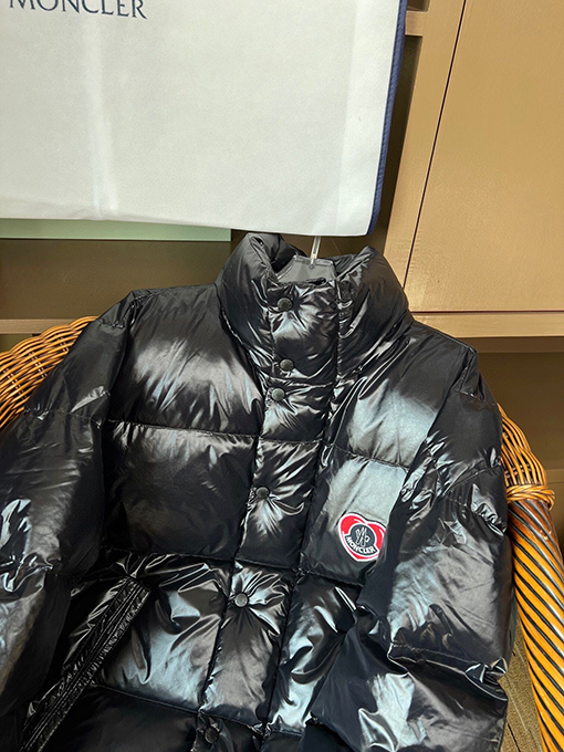 モンクレールコピー ショート丈カップルスタンドカラーダウンジャケット