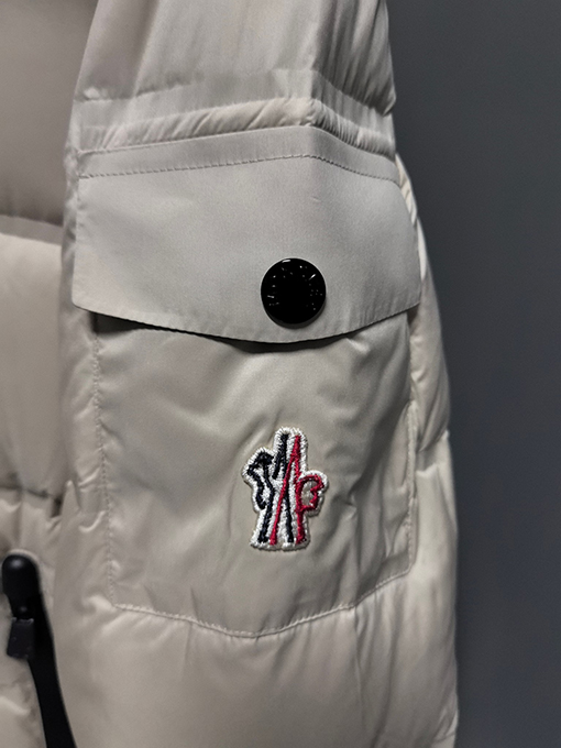 モンクレール Grenoble シームシールダウンジャケットシリーズ