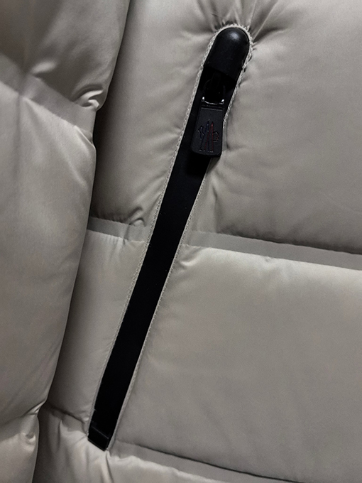 モンクレール Grenoble シームシールダウンジャケットシリーズ