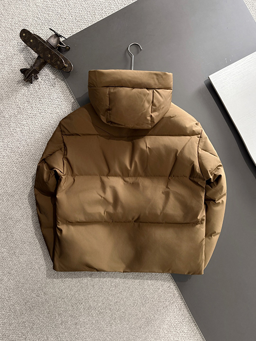 モンクレールコピー ファッショナブルな高級カスタムダウンジャケット