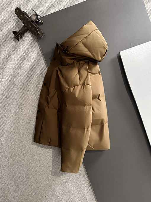 モンクレールコピー ファッショナブルな高級カスタムダウンジャケット