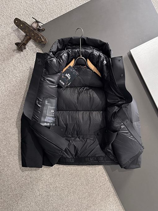 モンクレールコピー ファッショナブルな高級カスタムダウンジャケット