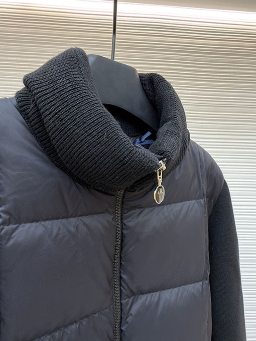 モンクレール Square-Quilted Padded ウールスタンドカラージップアップダウンジャケット