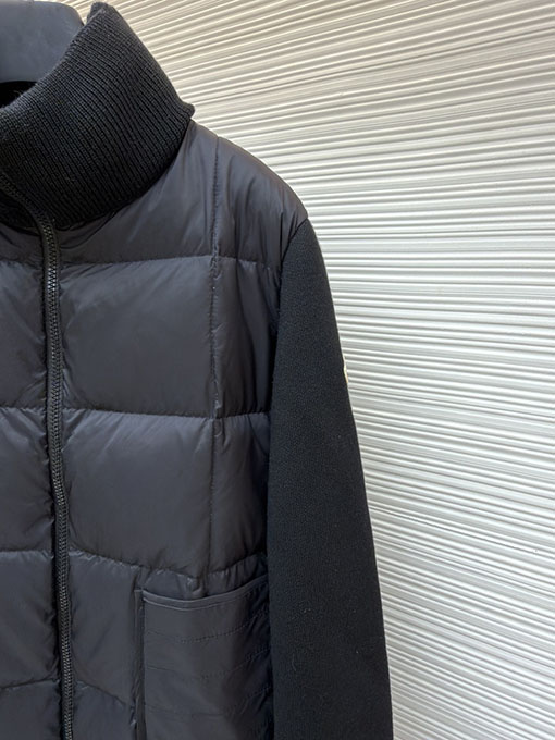 モンクレール Square-Quilted Padded ウールスタンドカラージップアップダウンジャケット