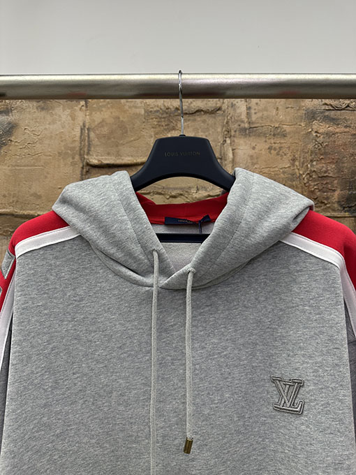 ルイヴィトンスーパーコピー スキーシリーズ フード付きスウェットシャツ
