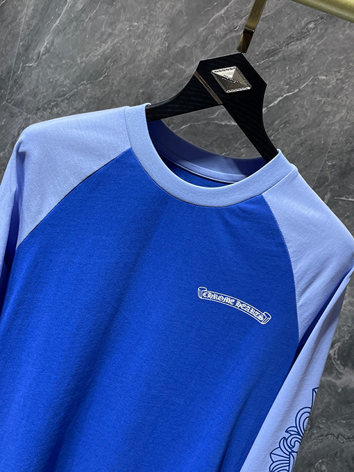 クロムハーツコピー サンスクリット文字のクロスと花の腕の巻物長袖シャツ