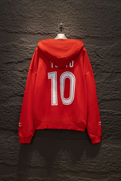 バレンシアガ Balenciaga 500g のヘビーウェイトスウェットシャツ