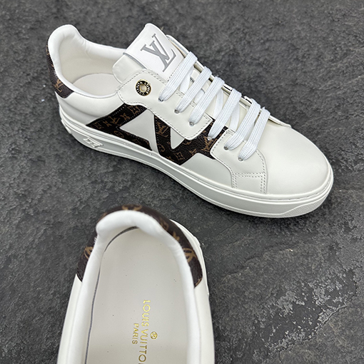 ルイヴィトン LV TIME OUT クラシックなカップルスニーカー