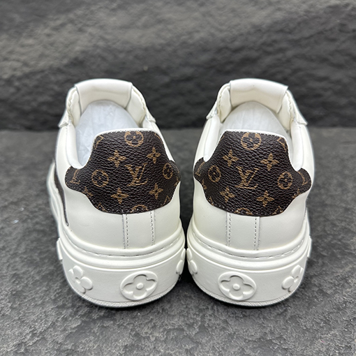 ルイヴィトン LV TIME OUT クラシックなカップルスニーカー