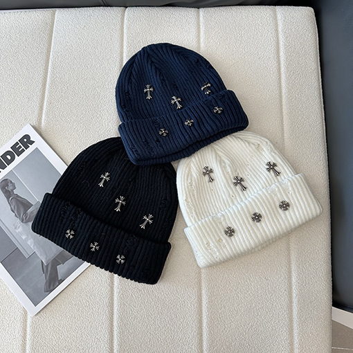 クロムハーツ 破れたニット帽