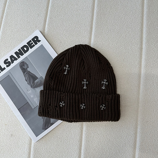 クロムハーツ 破れたニット帽