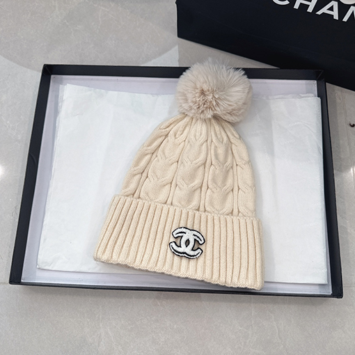シャネルコピー ポンポンニット帽