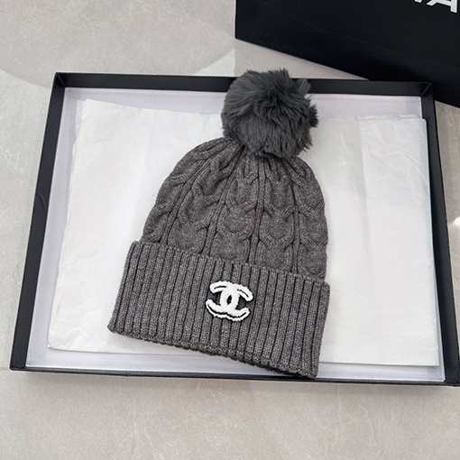 シャネルコピー ポンポンニット帽