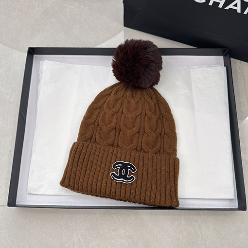 シャネルコピー ポンポンニット帽