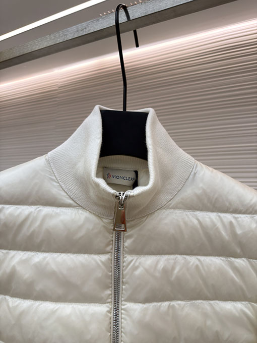 モンクレール 新モデルロゴパッチワークダウンジャケット