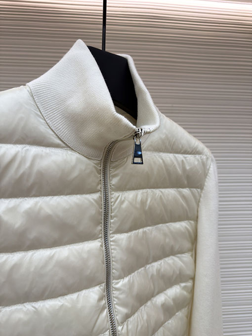 モンクレール 新モデルロゴパッチワークダウンジャケット