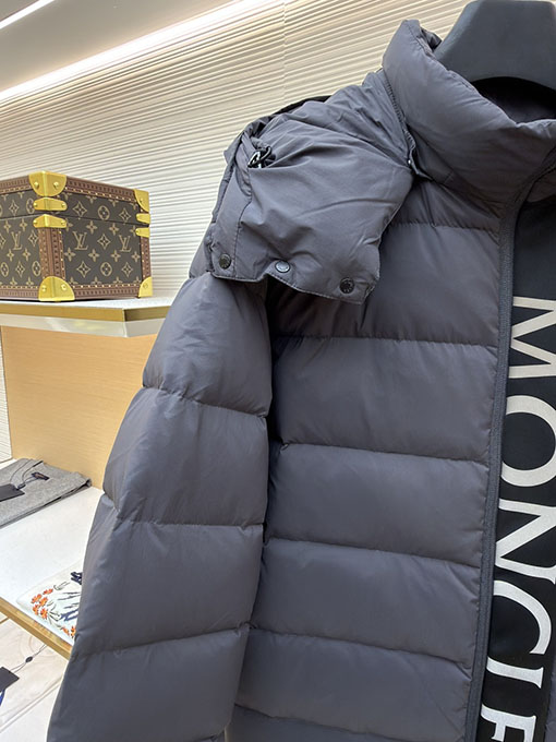 モンクレール ブラック ウォリアー デタッチャブル フード付きダウンジャケット