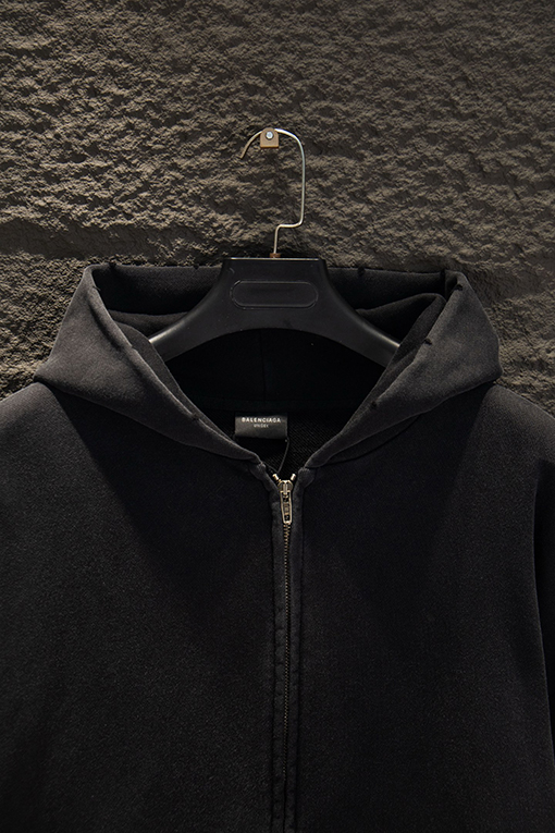 バレンシアガ Balenciaga ウォッシュのダメージフード付きジャケット